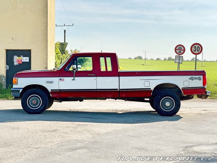Ford F 250 7.5 V8 XLT 4x4 Manuál 1991