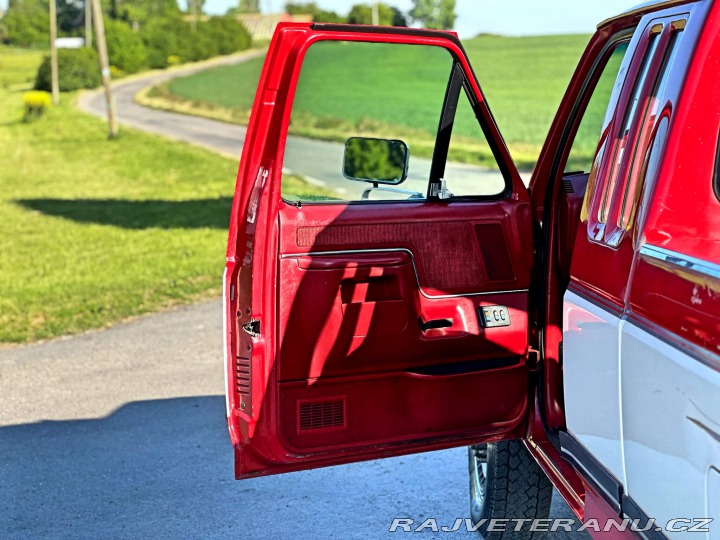 Ford F 250 7.5 V8 XLT 4x4 Manuál 1991