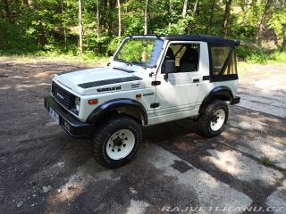 Suzuki Samurai 