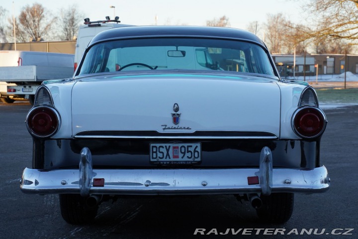 Ford Crown Victoria 272 V8 1955
