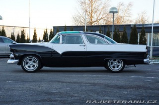 Ford Crown Victoria 272 V8 1955