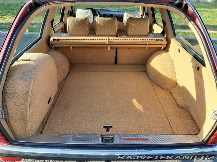 Mercedes-Benz 240 W123 1985