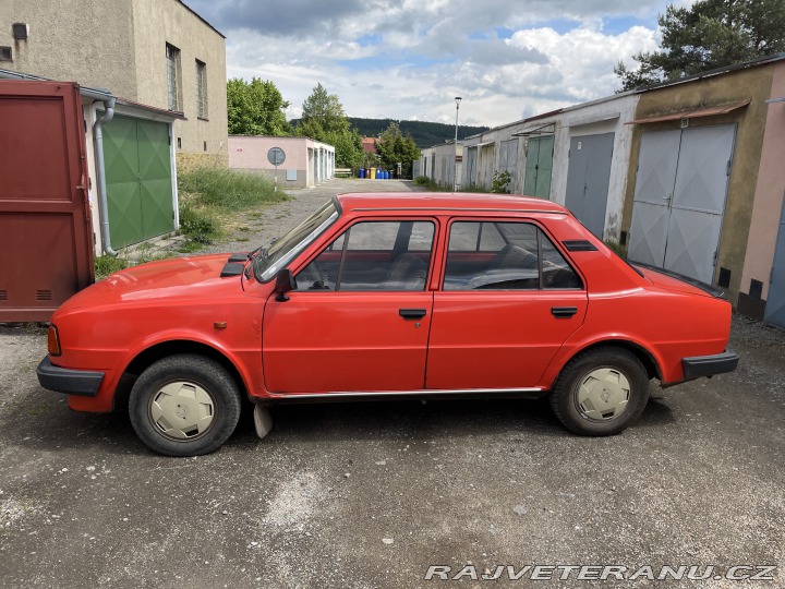 Škoda 105 105L 1986