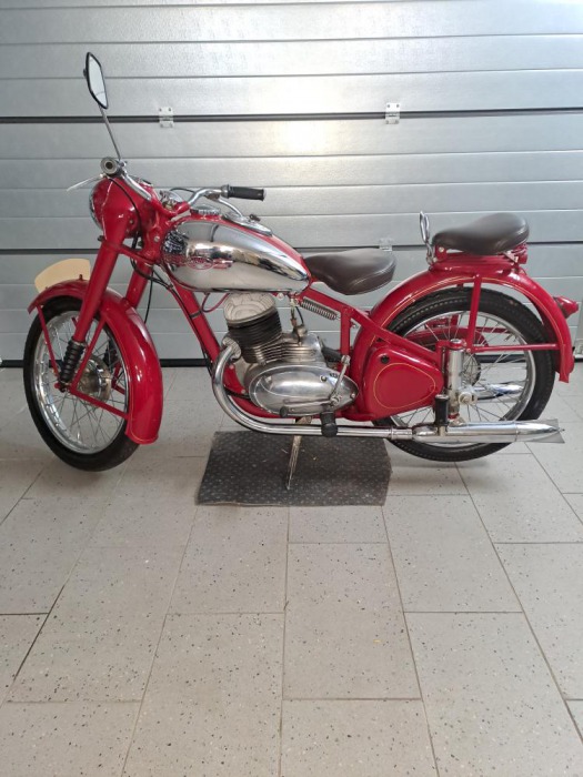 Jawa Ostatní modely 250 Pérák