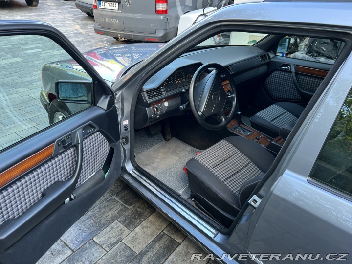 Mercedes-Benz 280 124 1993