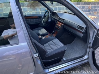 Mercedes-Benz 280 124 1993