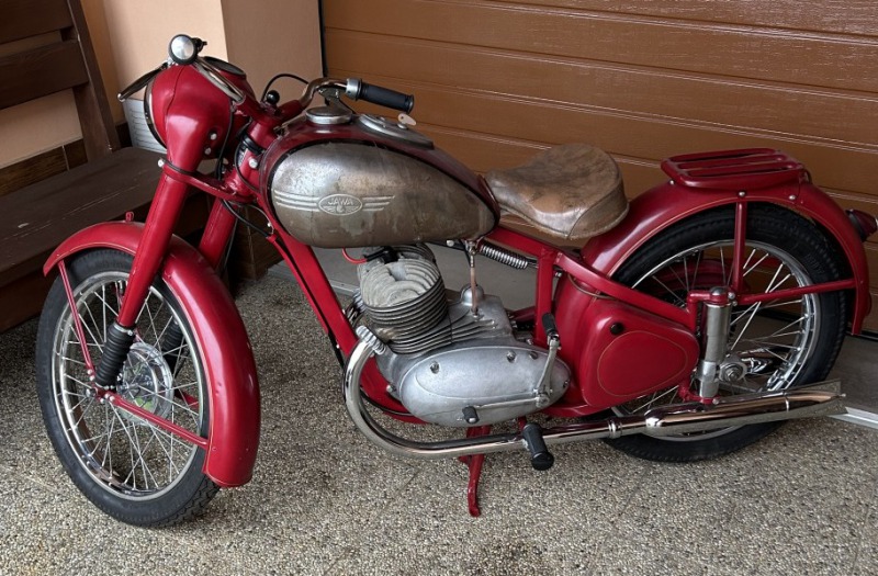 Jawa 350 18