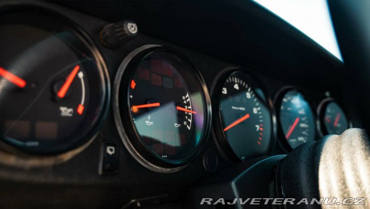 Porsche 911 964 Carrera 2 1990