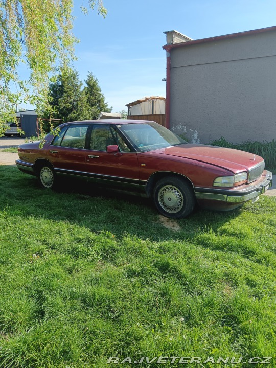 Buick Park Avenue Sedan 1990