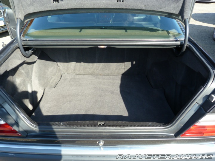 Mercedes-Benz 300 124 300 CE 1991