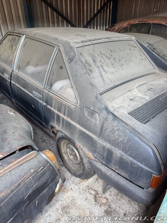 Tatra 613 3 1986