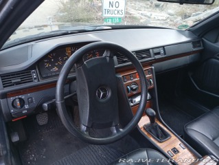 Mercedes-Benz 230 C124 1990
