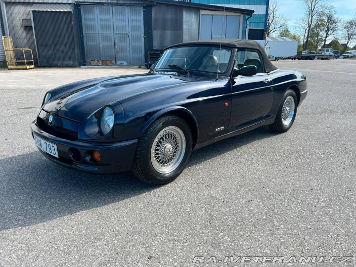 MG RV8  1993