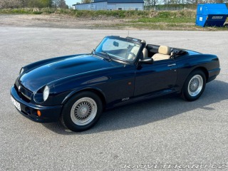 MG RV8  1993