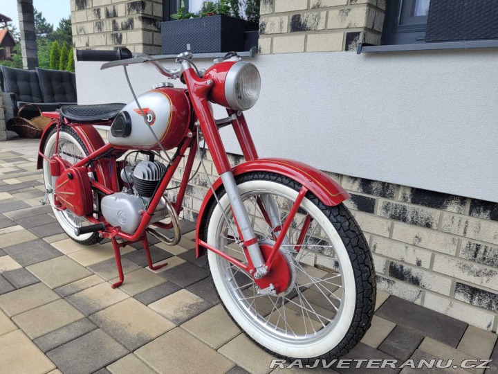Ostatní značky Ostatní modely Csepel 125D 1954