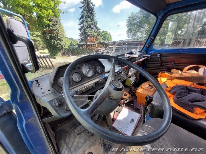 Ostatní značky Ostatní modely Avia 31 T hákový nosič kontejnerů 1994