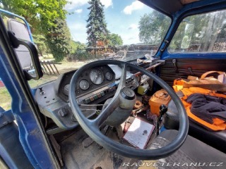 Ostatní značky Ostatní modely Avia 31 T hákový nosič kontejnerů 1994