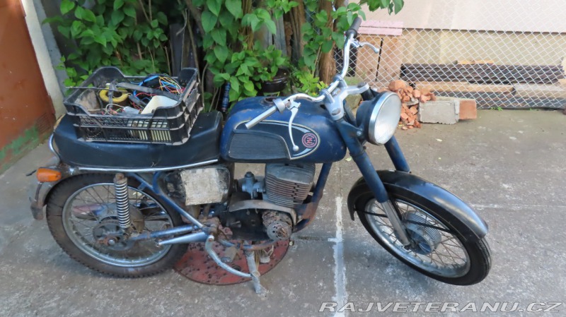 ČZ 175 477