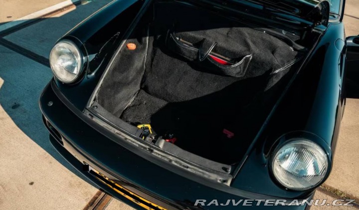 Ostatní značky Ostatní modely Porshe 964 911 Carrera 2 964 911 Carrera 2 1990