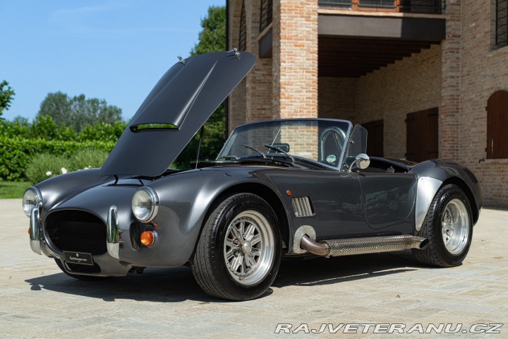 Ostatní značky Ostatní modely Pilgrim SUMO AC COBRA REPLICA 1972