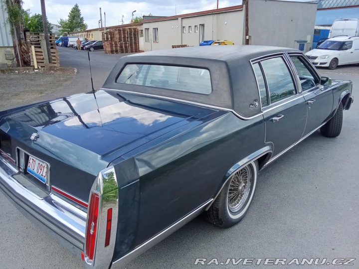 Cadillac Brougham 1987