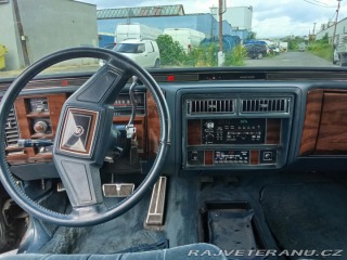 Cadillac Brougham 1987