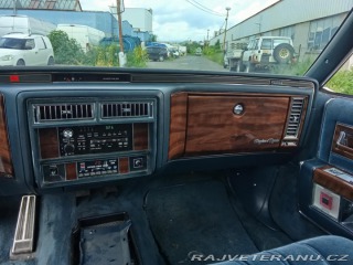 Cadillac Brougham 1987