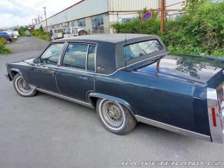 Cadillac Brougham 1987