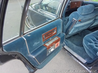 Cadillac Brougham 1987