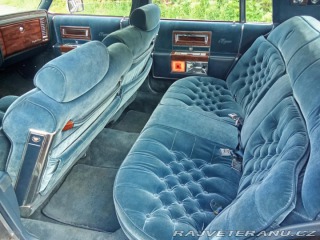 Cadillac Brougham 1987