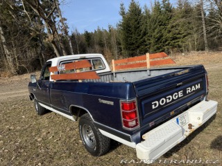Dodge RAM D150 1984