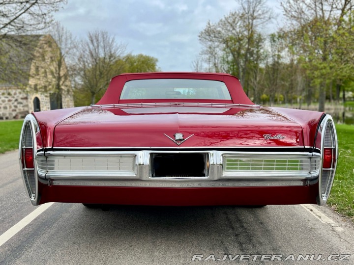 Cadillac DeVille Convertible 1967