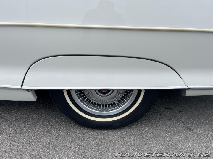 Pontiac Grand Prix Coupe 1965