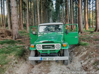 Toyota Land Cruiser BJ42