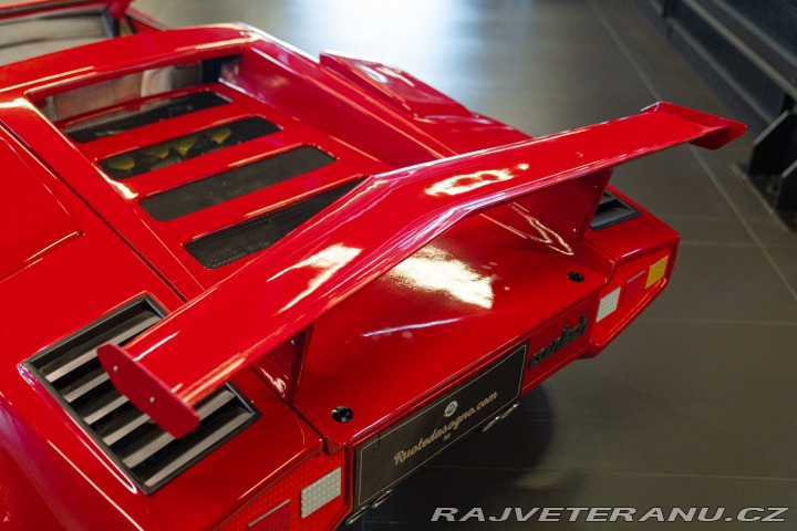 Ostatní značky Ostatní modely Agostini Auto COUNTACH Childrencar 1:1,5 1985