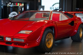 Ostatní značky Ostatní modely Agostini Auto COUNTACH Childrencar 1:1,5 1985