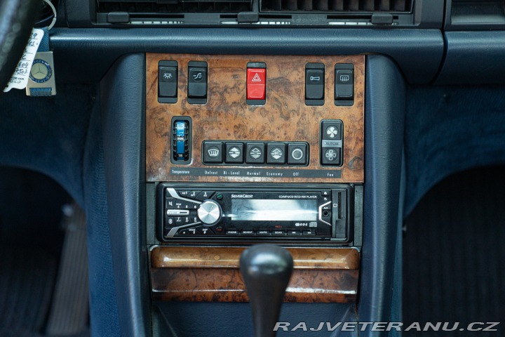Mercedes-Benz 380 SEC 1982