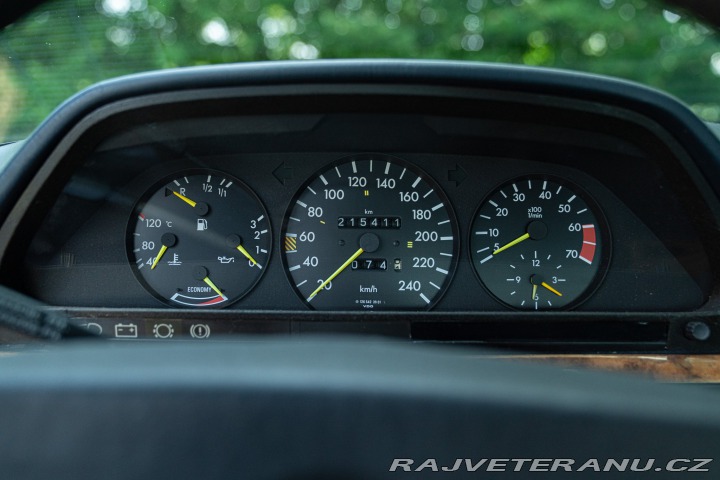 Mercedes-Benz 380 SEC 1982
