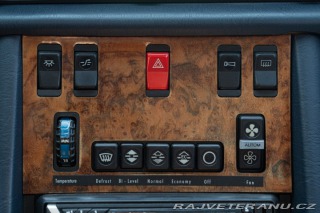 Mercedes-Benz 380 SEC 1982