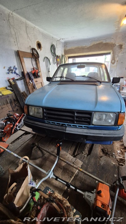 Škoda 120 1987