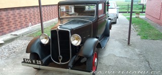 Renault  Mona Quatre YN - 1