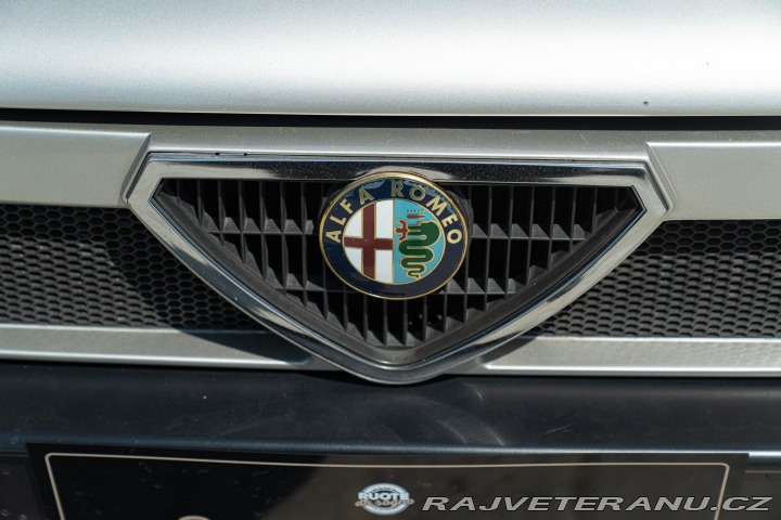 Alfa Romeo 75 2.0 1989