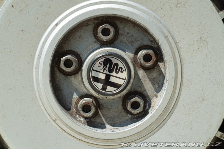 Alfa Romeo 75 2.0 1989