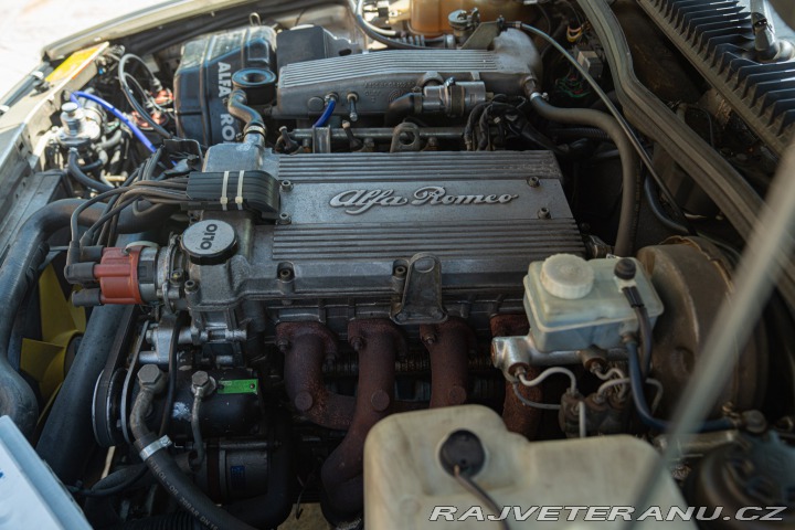 Alfa Romeo 75 2.0 1989