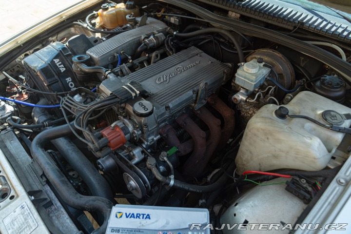 Alfa Romeo 75 2.0 1989