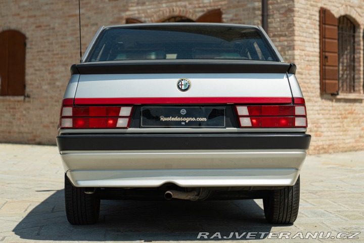 Alfa Romeo 75 2.0 1989