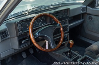 Alfa Romeo 75 2.0 1989
