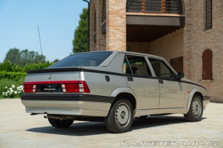 Alfa Romeo 75 2.0 1989