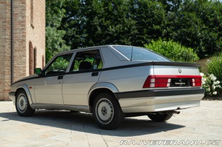 Alfa Romeo 75 2.0 1989