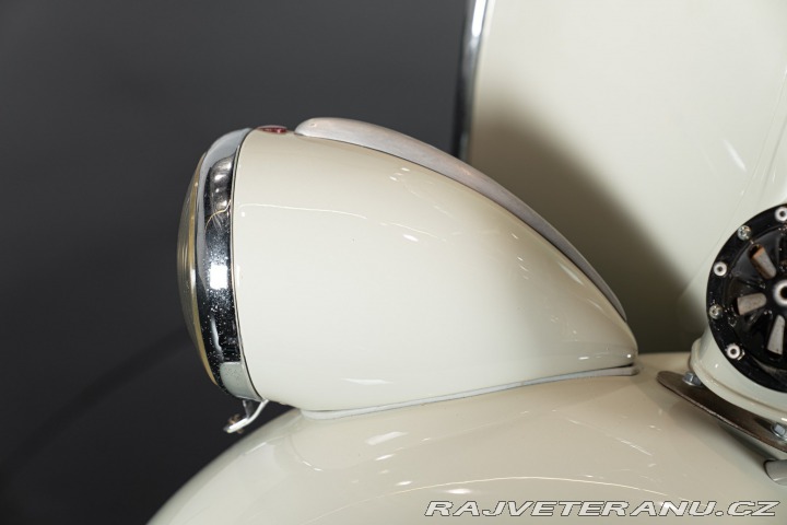 Piaggio Vespa VN2T 125 FARO BASSO 1961